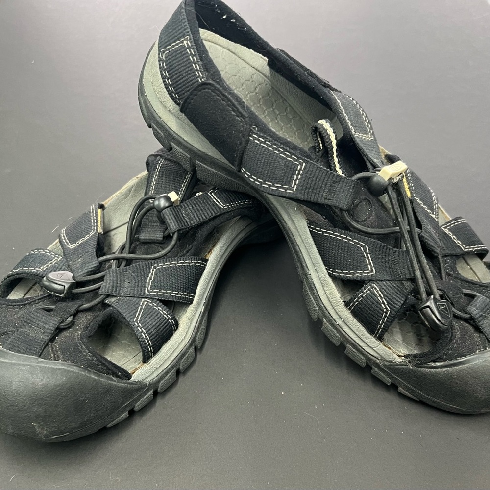 Keen Women’s Venice H2 - size 8 - Black and Gray Sport Sandals